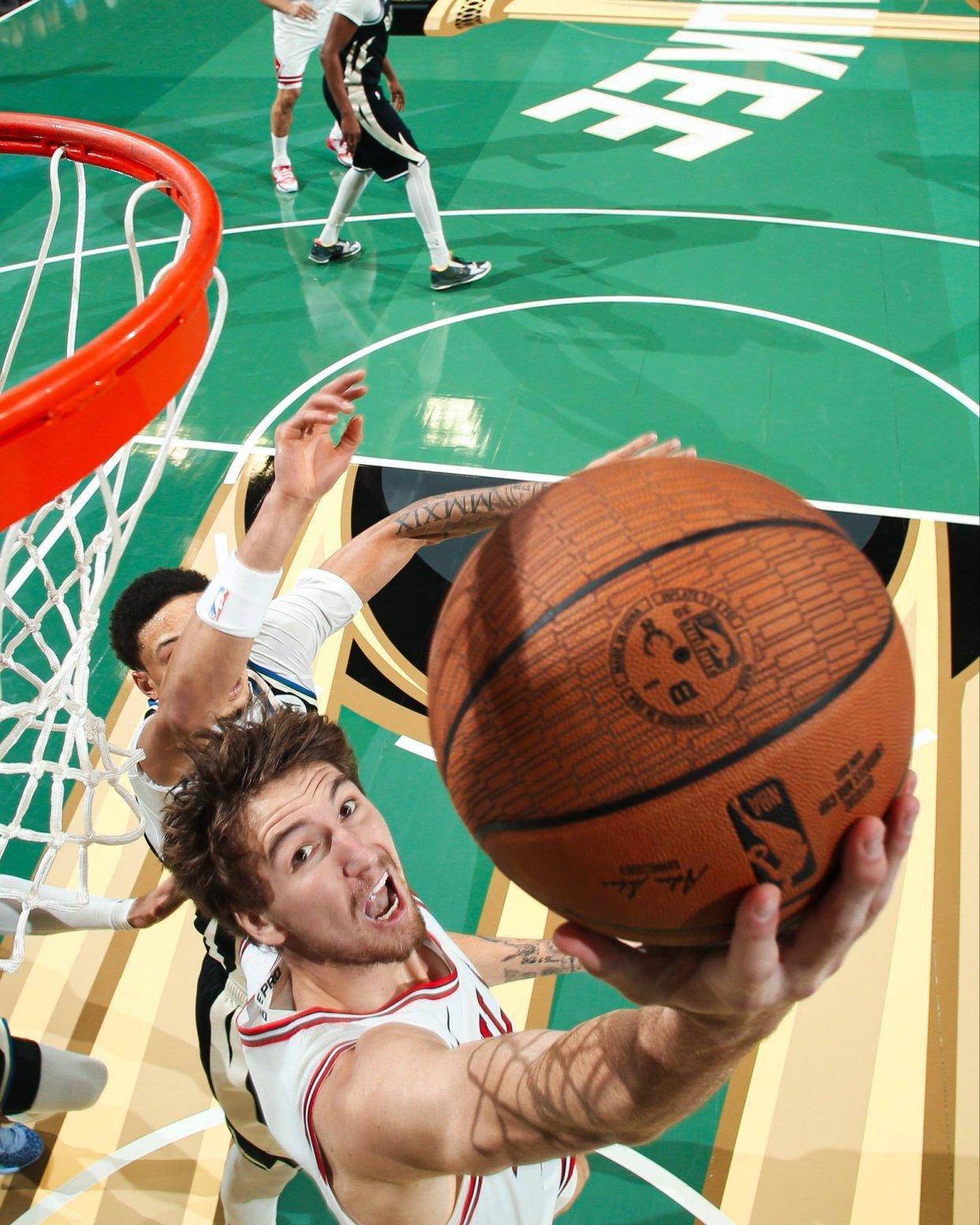 开云体育2026-公牛碾压雄鹿，字母哥刷新纪录