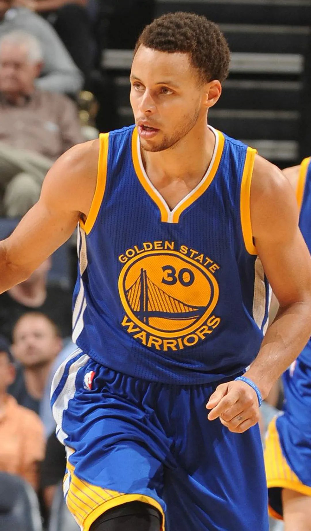 开云体育登录-广州队轻取猛龙，库里状态火热