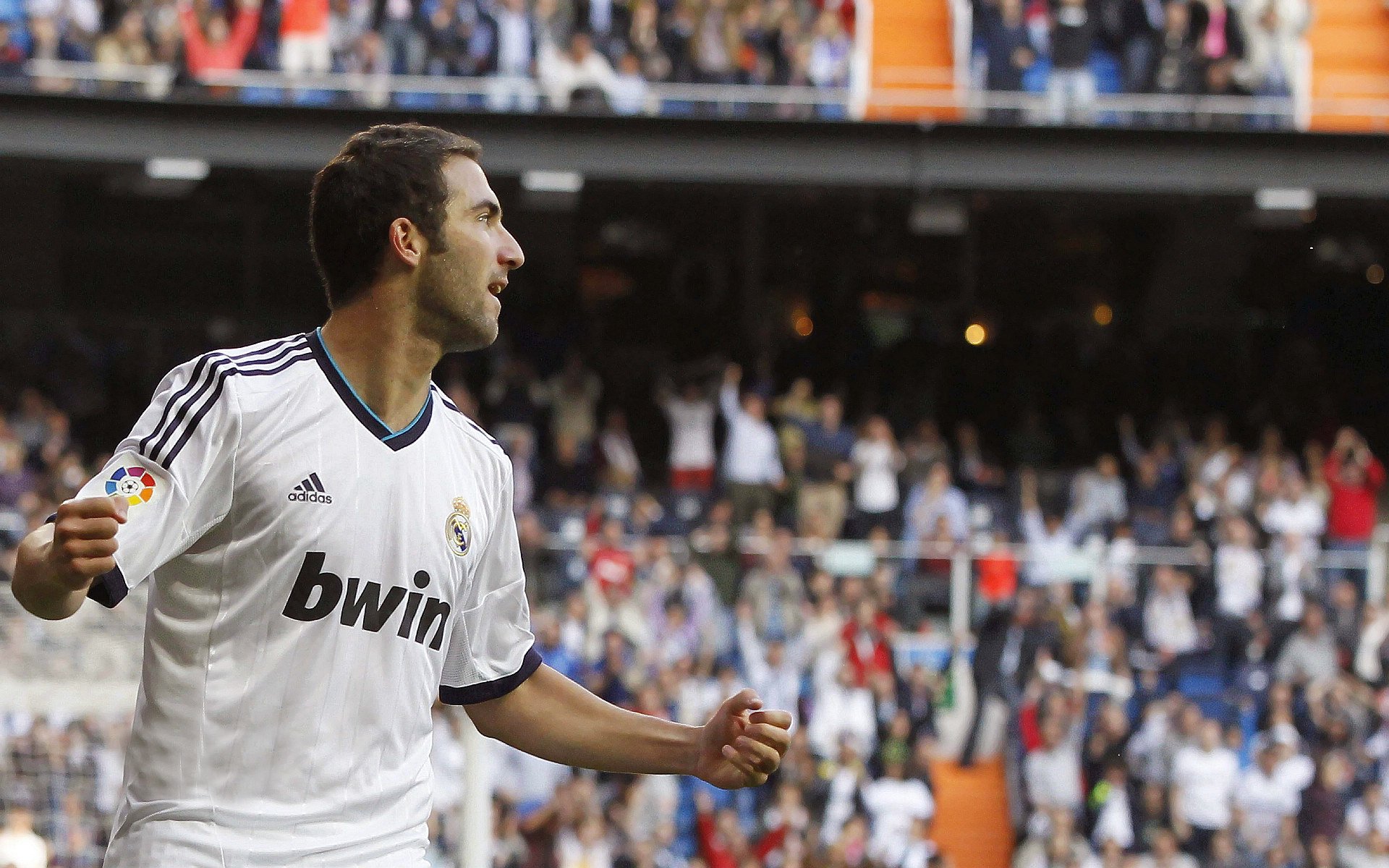 开云体育入口-巴斯托尼，从无名小卒到关键先生，他如何用一脚踢碎南美豪强的傲慢？